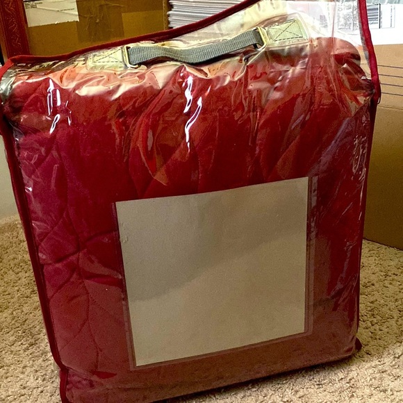 Safdie & Co Other - Sadie & Co quilt set